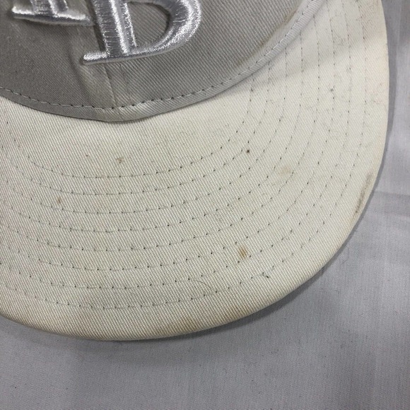 Tampa Bay Rays MLB New Era 59fifty 5950 Cap Fitted 7 1/2 Whiteout DISCOLORED Hat - Picture 4 of 12